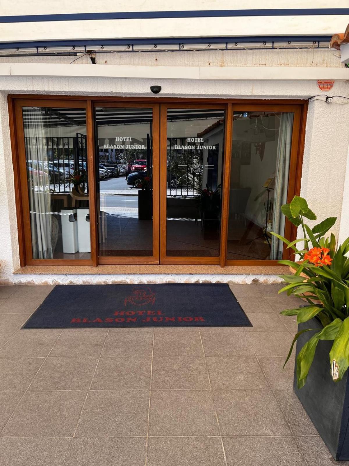 小布拉森酒店 Peñíscola 外观 照片